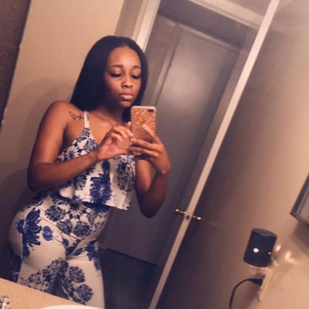 Meet your Posher, Brittney